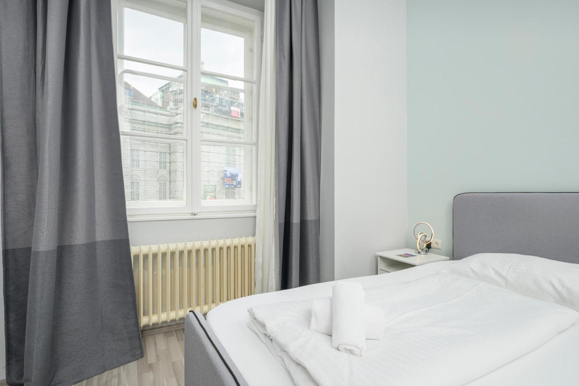 Elegance Palais Palffy Apartments Wenen Buitenkant foto