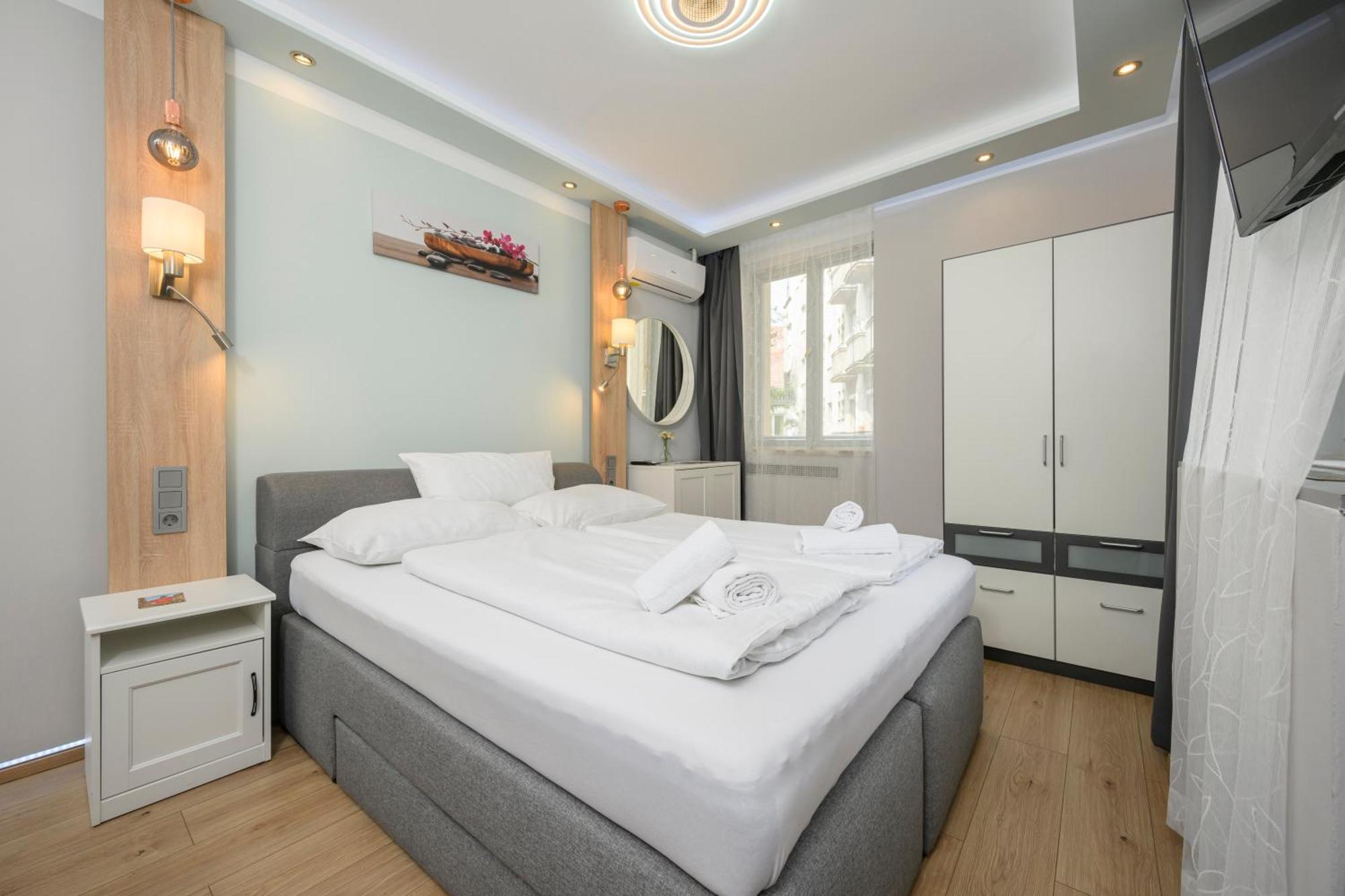 Elegance Palais Palffy Apartments Wenen Buitenkant foto